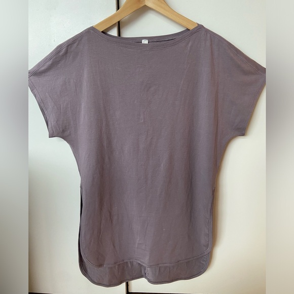 Lululemon Side Story Tee - Picture 4 of 10